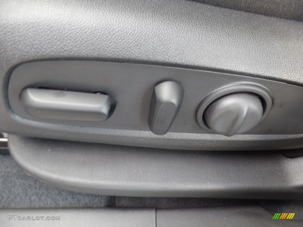 2020 Equinox LT AWD - Summit White / Jet Black photo #22