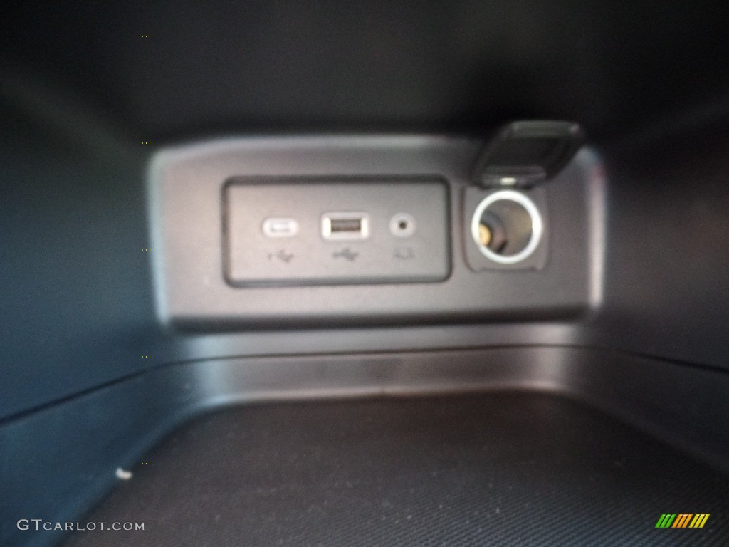 2020 Equinox LT AWD - Summit White / Jet Black photo #33