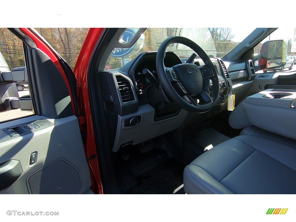 2019 F350 Super Duty XL Regular Cab 4x4 Chassis - Race Red / Earth Gray photo #32