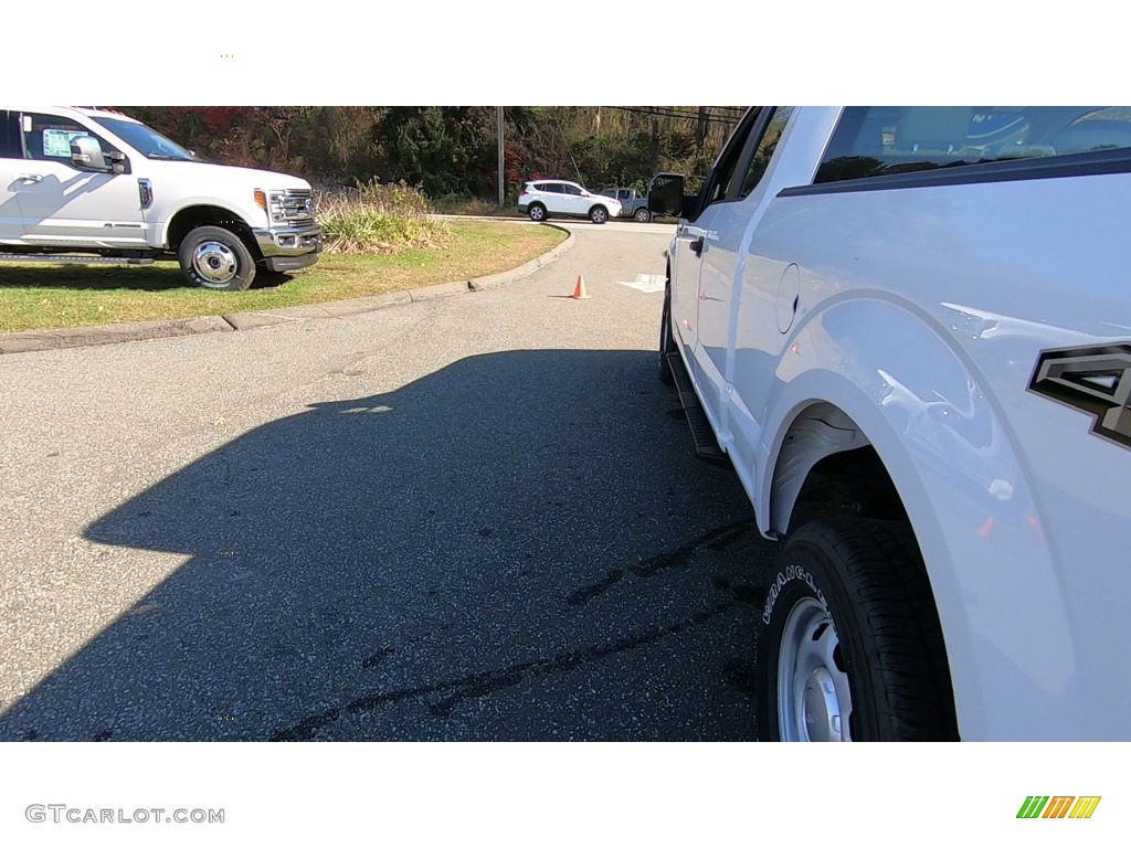 2019 F150 XL SuperCab 4x4 - Oxford White / Earth Gray photo #32