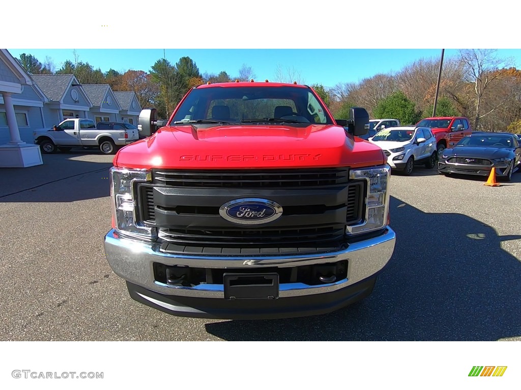 2019 F350 Super Duty XL Regular Cab 4x4 - Race Red / Earth Gray photo #7