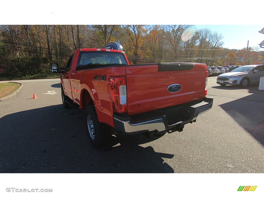 2019 F350 Super Duty XL Regular Cab 4x4 - Race Red / Earth Gray photo #17