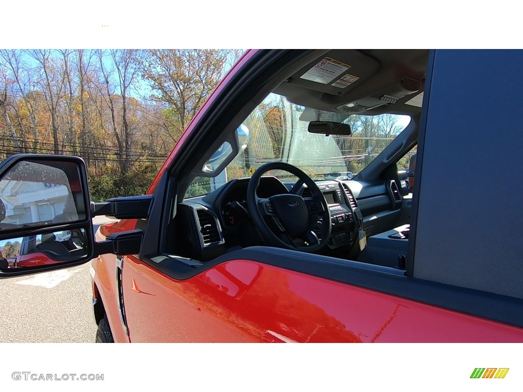 2019 F350 Super Duty XL Regular Cab 4x4 - Race Red / Earth Gray photo #34