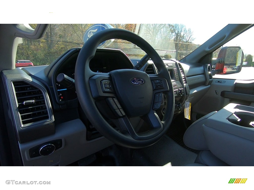 2019 F350 Super Duty XL Regular Cab 4x4 - Race Red / Earth Gray photo #37