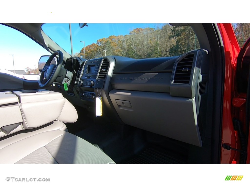 2019 F350 Super Duty XL Regular Cab 4x4 - Race Red / Earth Gray photo #75