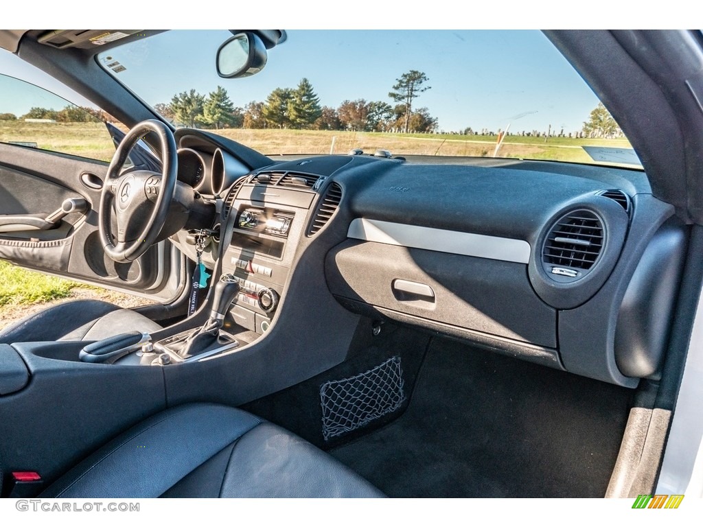 2005 SLK 350 Roadster - Iridium Silver Metallic / Black photo #20