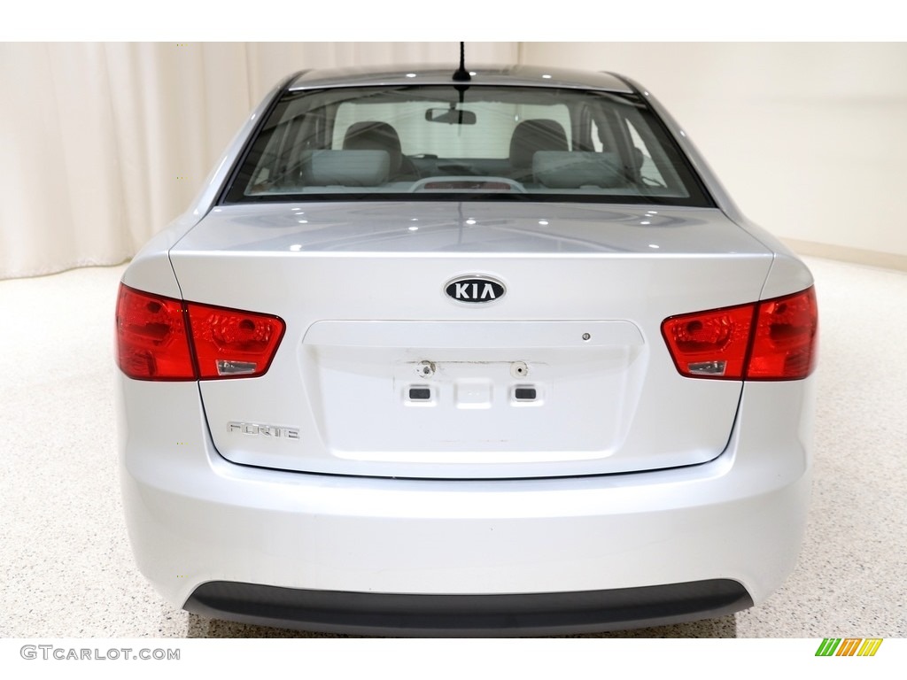 2010 Forte LX - Bright Silver / Stone photo #18