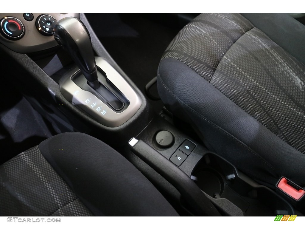 2012 Sonic LT Hatch - Victory Red / Jet Black/Dark Titanium photo #11