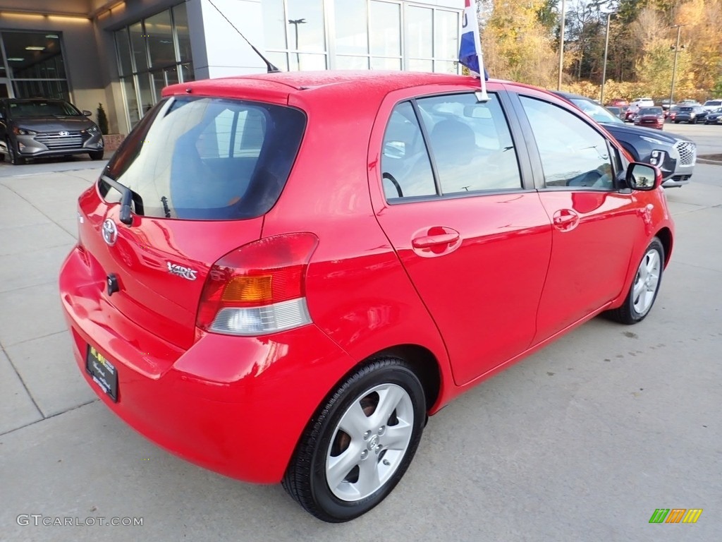 2009 Yaris 5 Door Liftback - Absolutely Red / Dark Charcoal photo #2