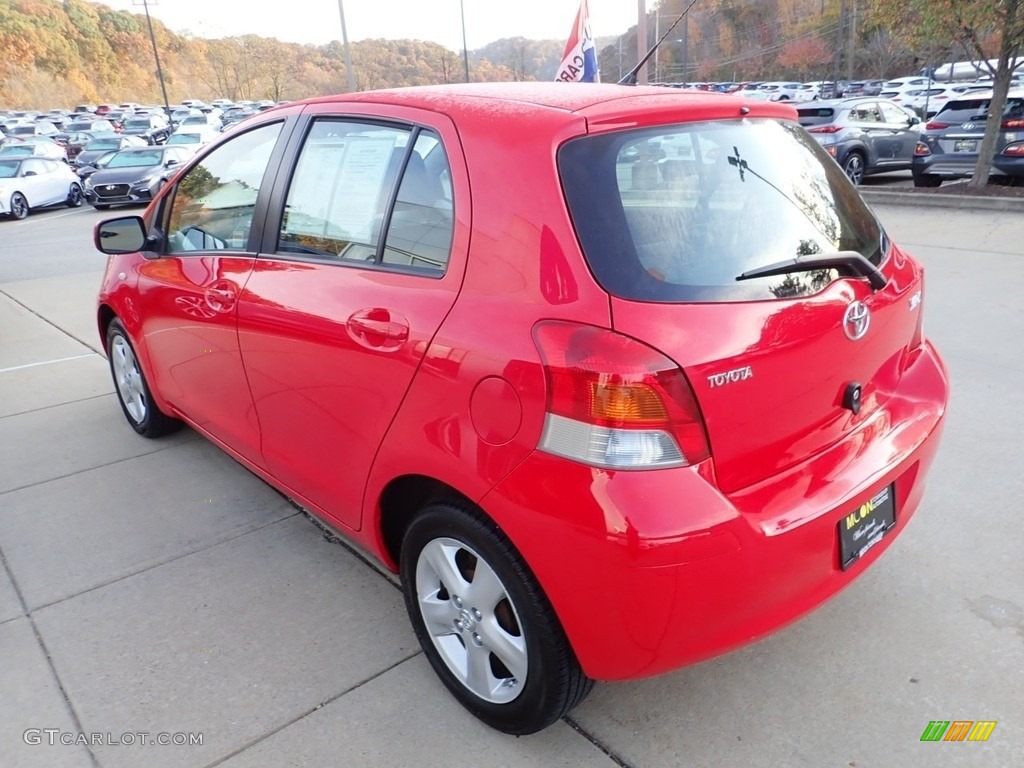 2009 Yaris 5 Door Liftback - Absolutely Red / Dark Charcoal photo #5
