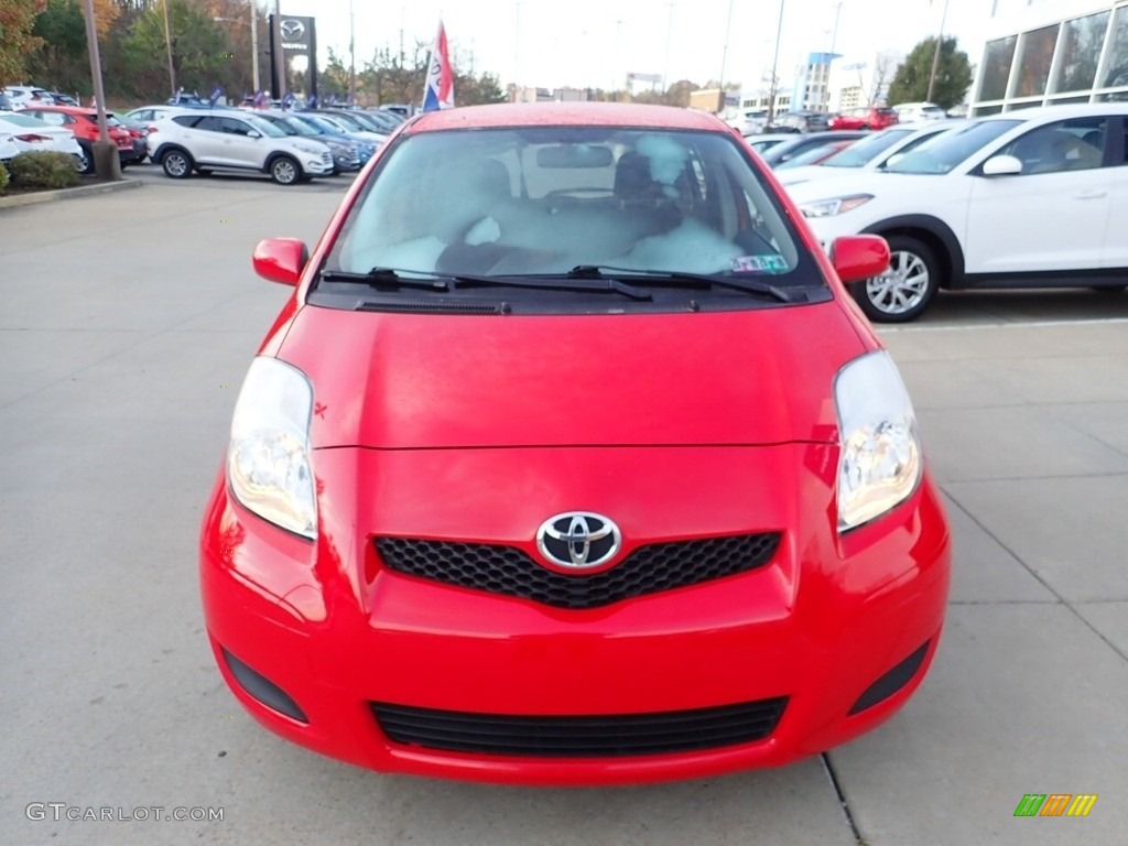 2009 Yaris 5 Door Liftback - Absolutely Red / Dark Charcoal photo #8