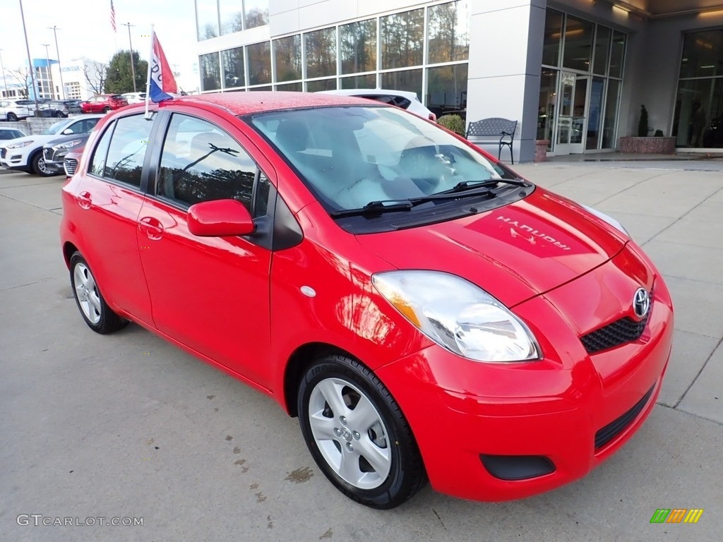 2009 Yaris 5 Door Liftback - Absolutely Red / Dark Charcoal photo #9