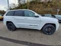 2020 Bright White Jeep Grand Cherokee Altitude 4x4  photo #7