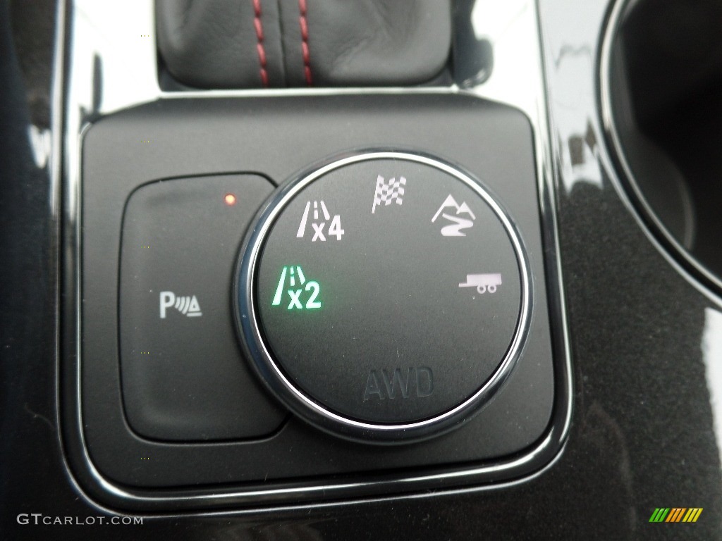2020 Chevrolet Blazer RS AWD Controls Photo #135918863