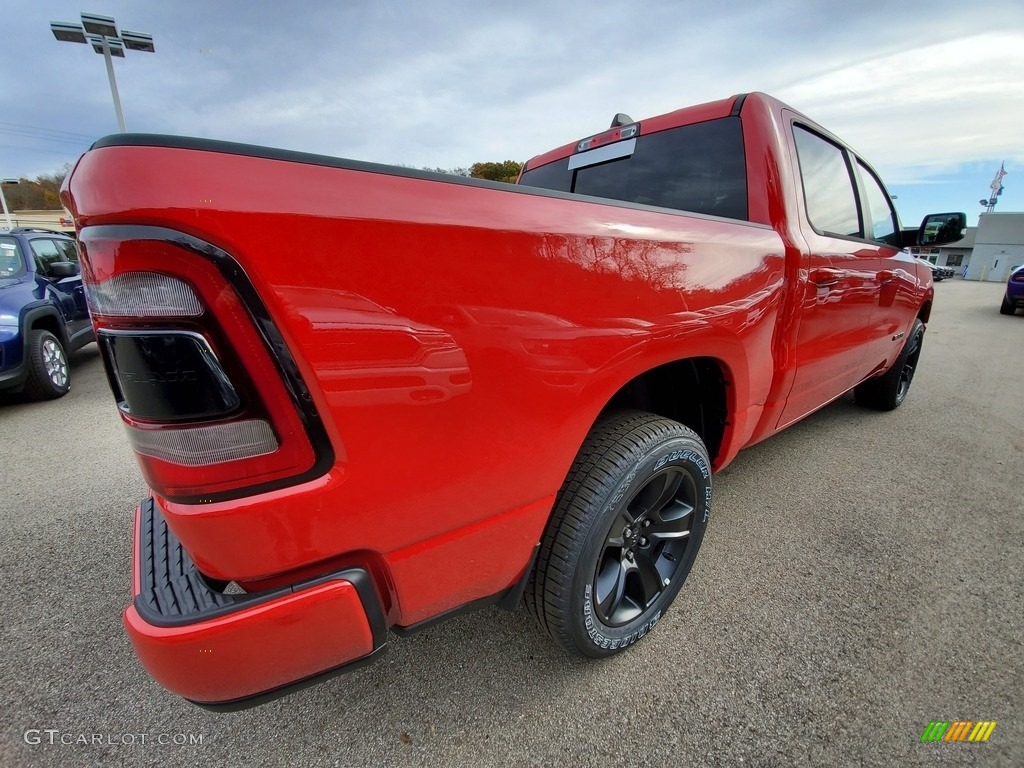 2020 1500 Big Horn Night Edition Crew Cab 4x4 - Flame Red / Black photo #5