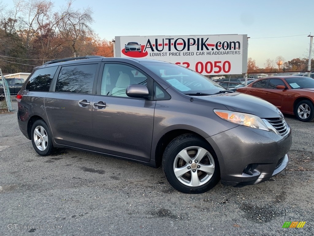 2011 Sienna LE - Predawn Gray Mica / Light Gray photo #1