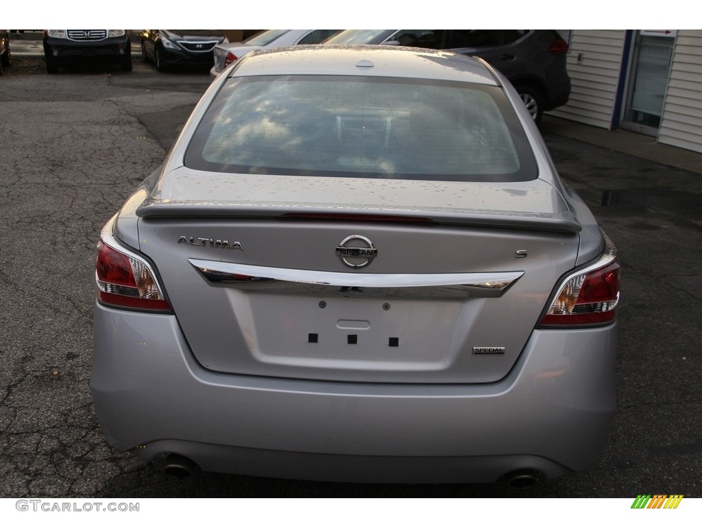 2015 Altima 2.5 S - Brilliant Silver / Charcoal photo #6