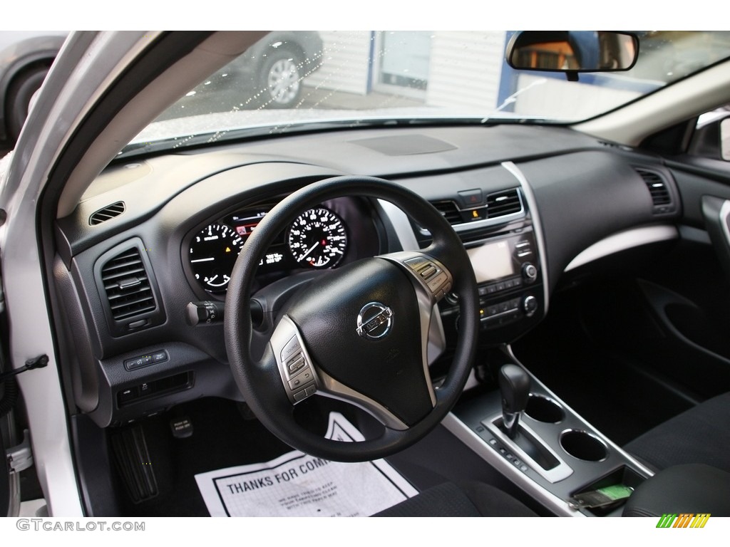 2015 Altima 2.5 S - Brilliant Silver / Charcoal photo #10