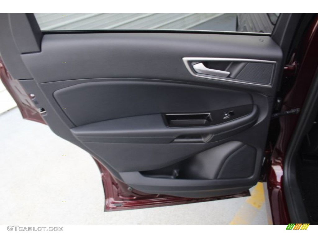 2020 Ford Edge SEL Door Panel Photos | GTCarLot.com