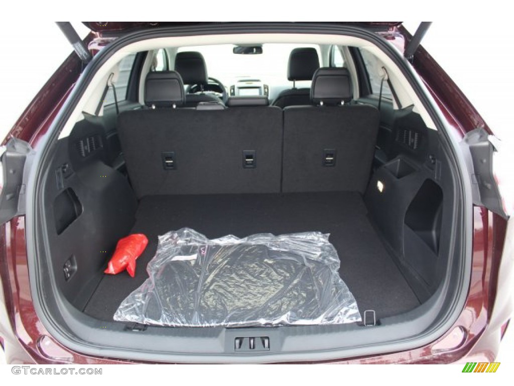 2020 Ford Edge SEL Trunk Photos