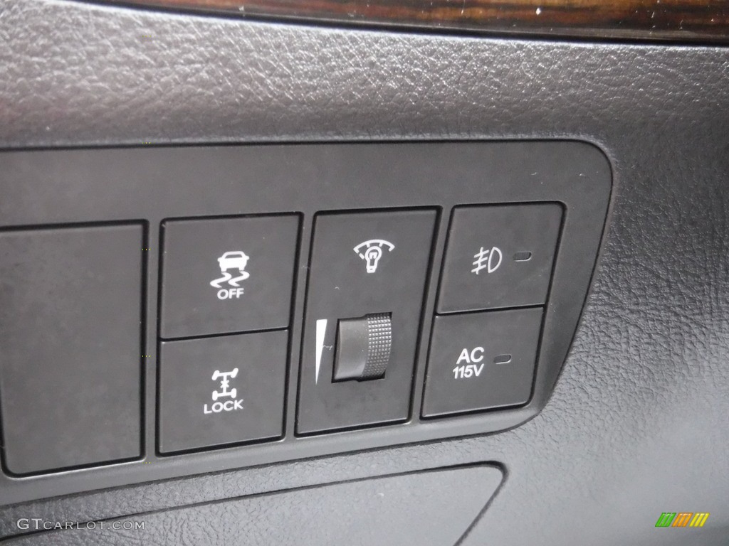 2010 Santa Fe Limited 4WD - Pearl White / Cocoa Black photo #17