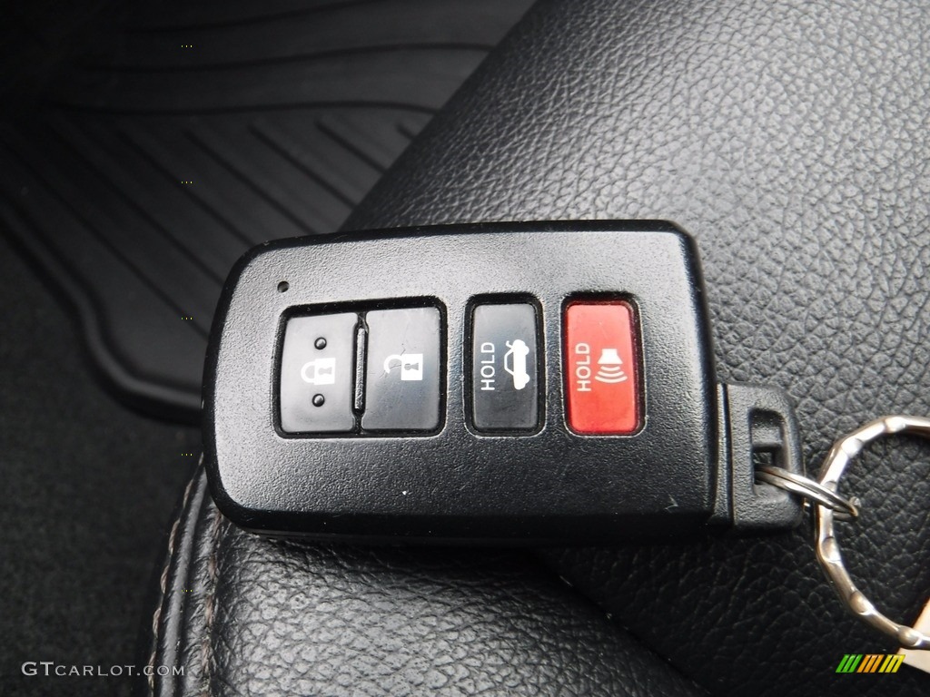 2017 Avalon XLE - Celestial Silver Metallic / Black photo #25