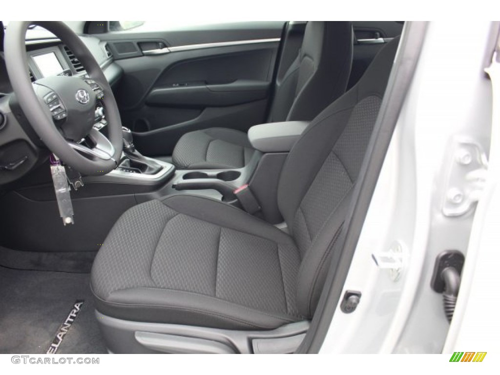 2020 Elantra SE - Symphony Silver / Black photo #9