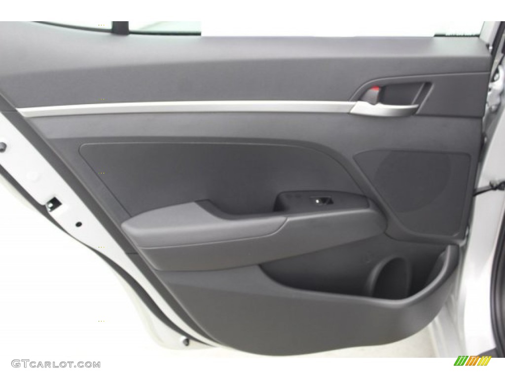 2020 Elantra SE - Symphony Silver / Black photo #16
