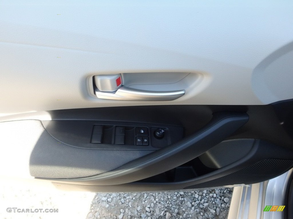 2020 Corolla LE - Classic Silver Metallic / Light Gray photo #14