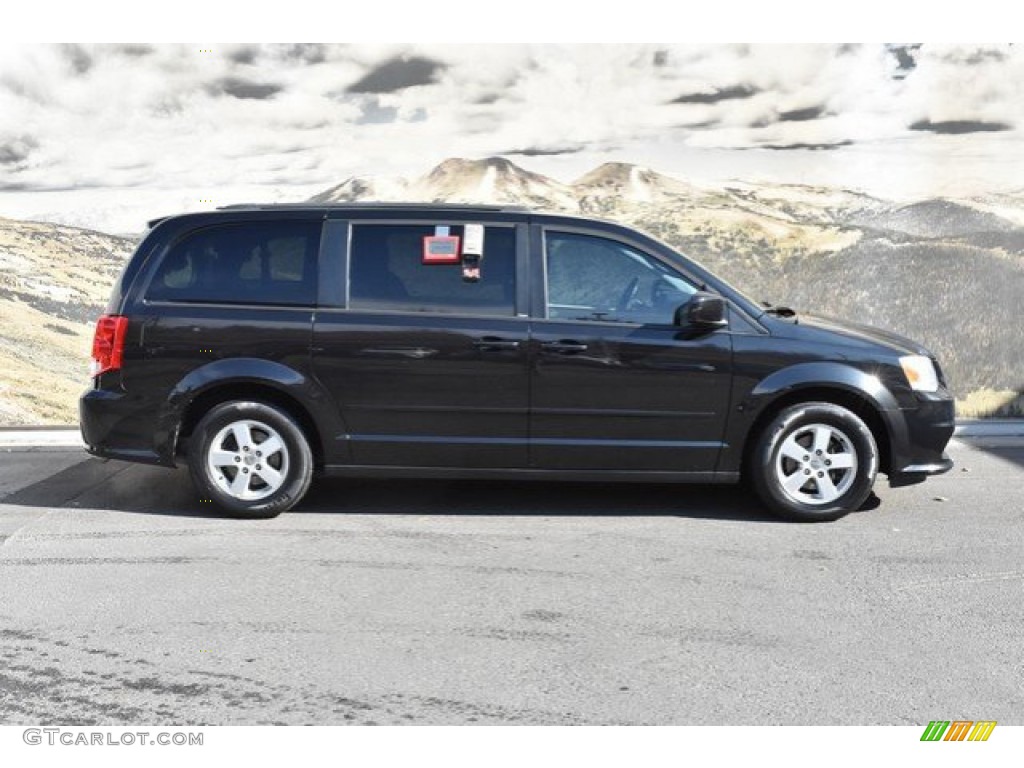 2012 Grand Caravan SXT - Brilliant Black Crystal Pearl / Black/Light Graystone photo #2