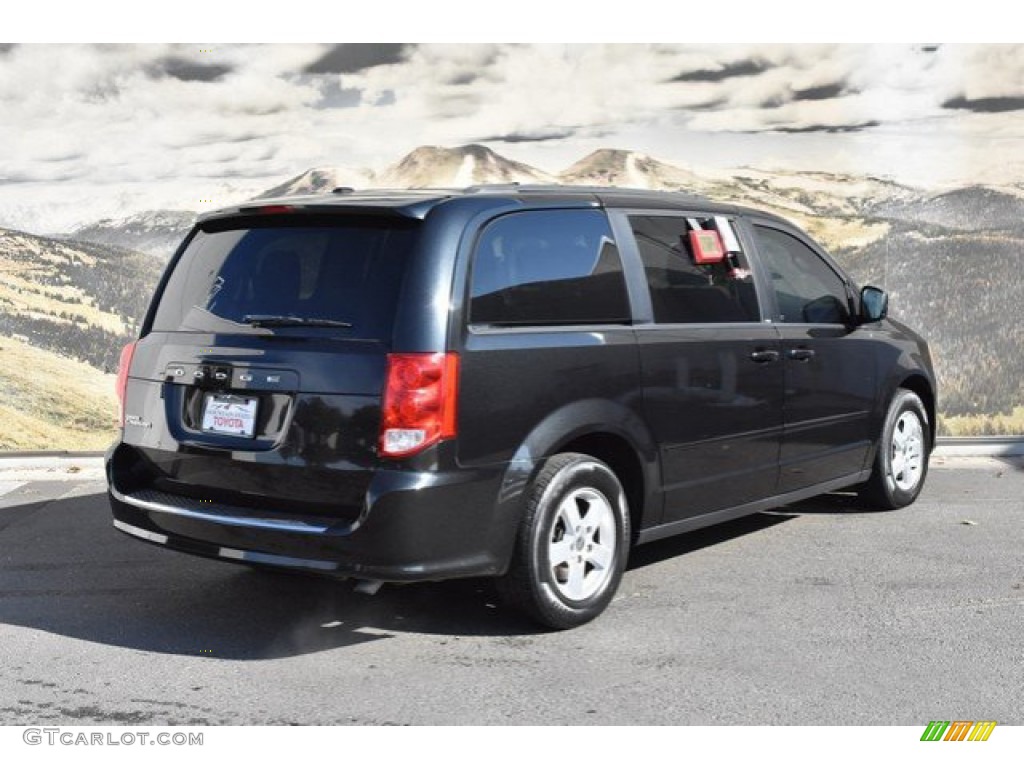 2012 Grand Caravan SXT - Brilliant Black Crystal Pearl / Black/Light Graystone photo #3