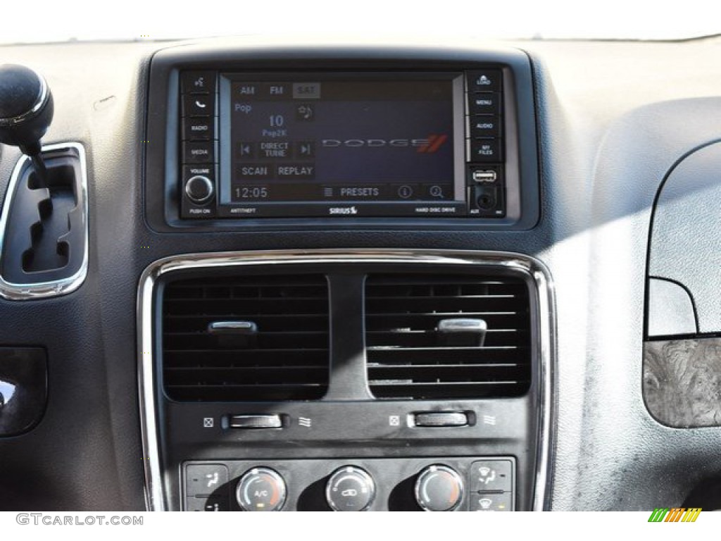 2012 Grand Caravan SXT - Brilliant Black Crystal Pearl / Black/Light Graystone photo #14