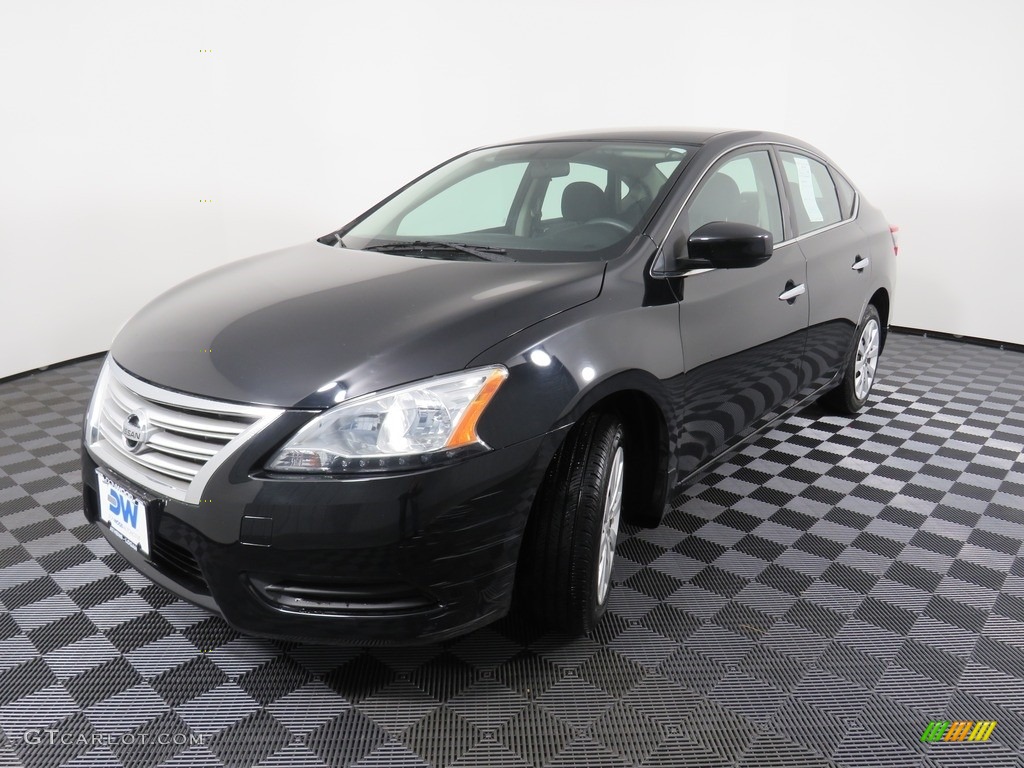 2014 Sentra S - Super Black / Charcoal photo #7