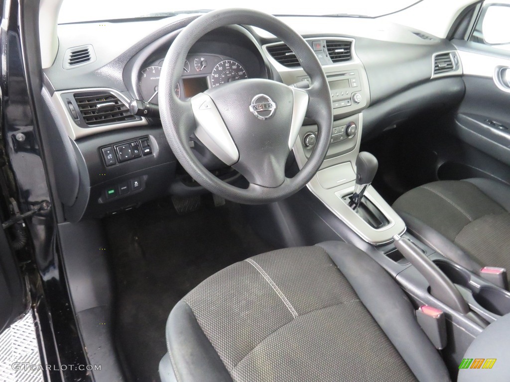 2014 Sentra S - Super Black / Charcoal photo #20