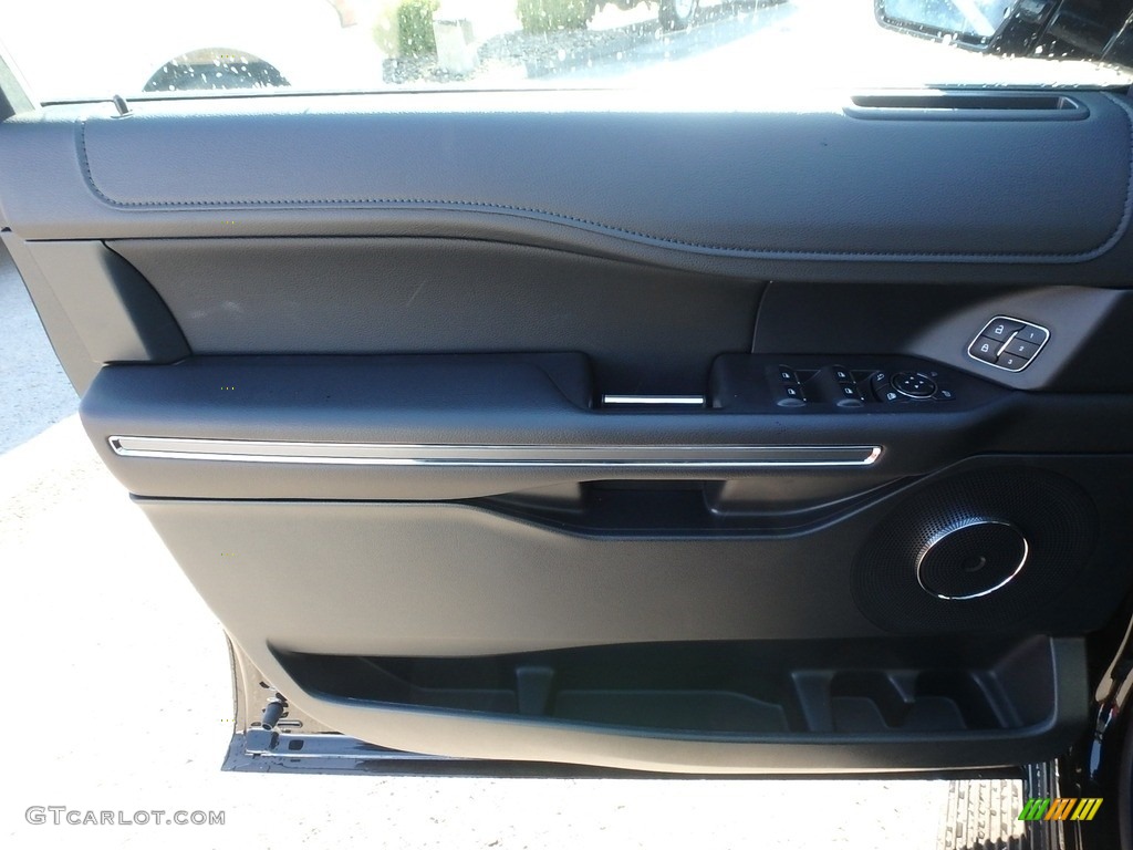 2020 Ford Expedition XLT 4x4 Ebony Door Panel Photo #135944803