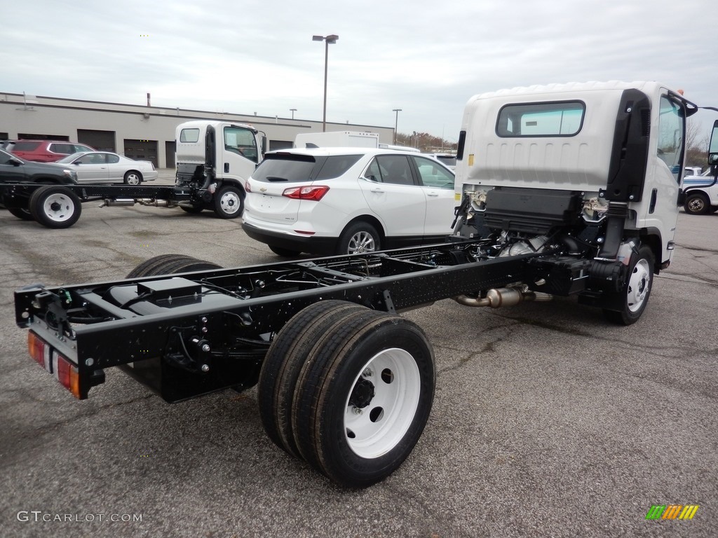 2019 Chevrolet Low Cab Forward 4500 Chassis Undercarriage Photo #135952500