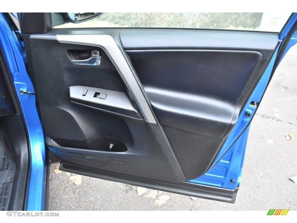 2018 RAV4 XLE AWD - Electric Storm Blue / Black photo #23