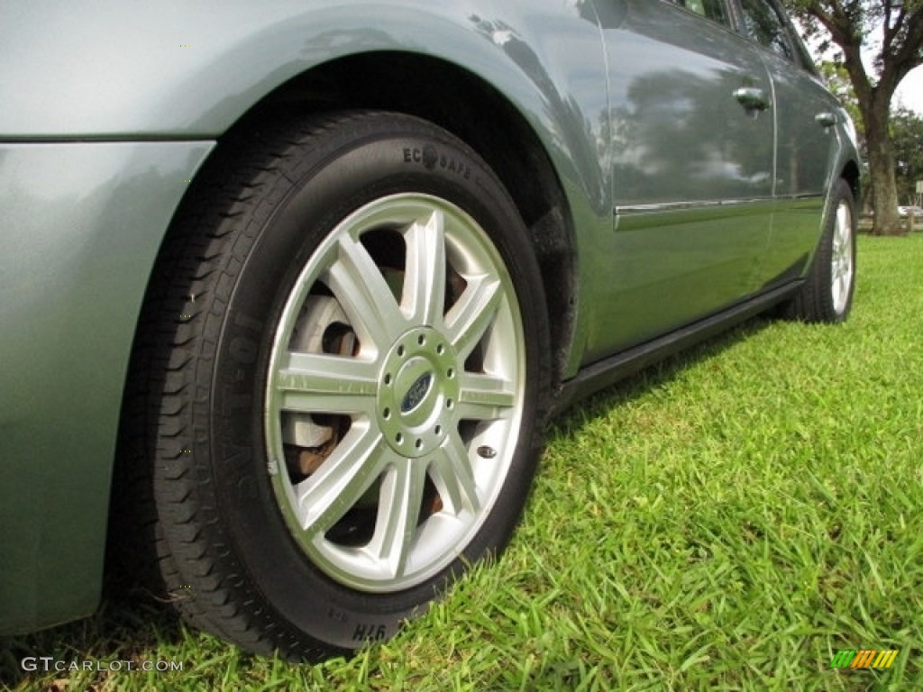 2005 Five Hundred Limited - Titanium Green Metallic / Pebble Beige photo #51
