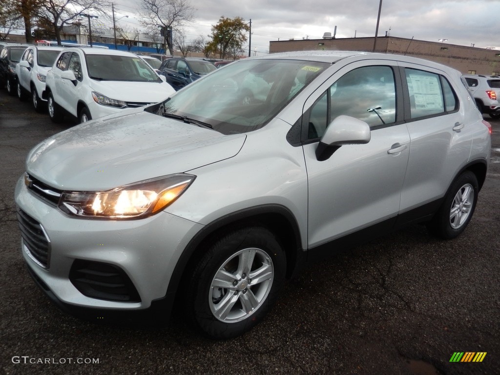 Silver Ice Metallic 2020 Chevrolet Trax LS Exterior Photo #135969472