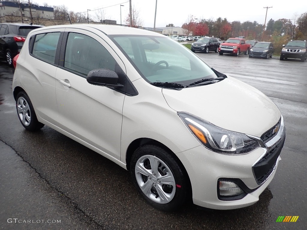 Toasted Marshmallow Metallic 2020 Chevrolet Spark LS Exterior Photo #135970708