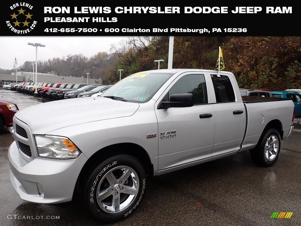 2018 1500 Express Quad Cab 4x4 - Bright Silver Metallic / Black/Diesel Gray photo #1