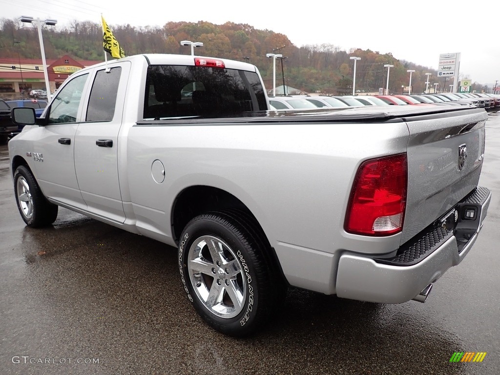 2018 1500 Express Quad Cab 4x4 - Bright Silver Metallic / Black/Diesel Gray photo #3