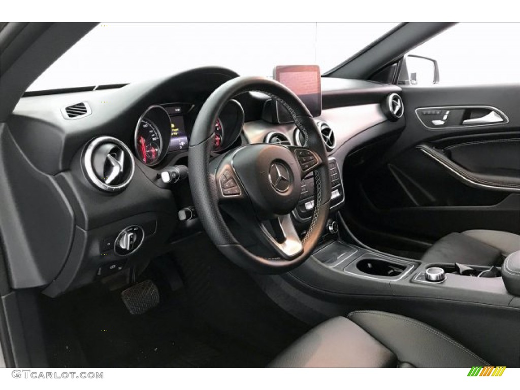 2017 CLA 250 Coupe - Mountain Grey Metallic / Black photo #22