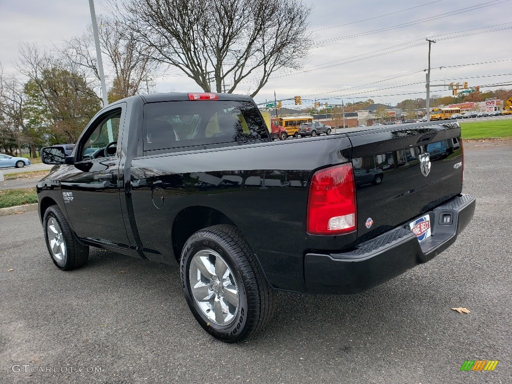 2019 1500 Classic Express Regular Cab 4x4 - Diamond Black Crystal Pearl / Black/Diesel Gray photo #4