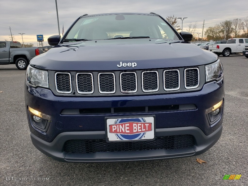 2020 Compass Latitude 4x4 - Jazz Blue Pearl / Ski Gray/Black photo #2