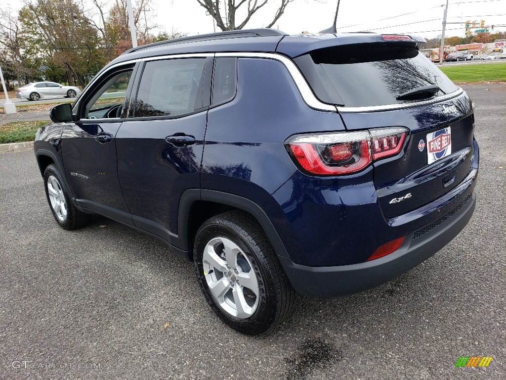 2020 Compass Latitude 4x4 - Jazz Blue Pearl / Ski Gray/Black photo #4