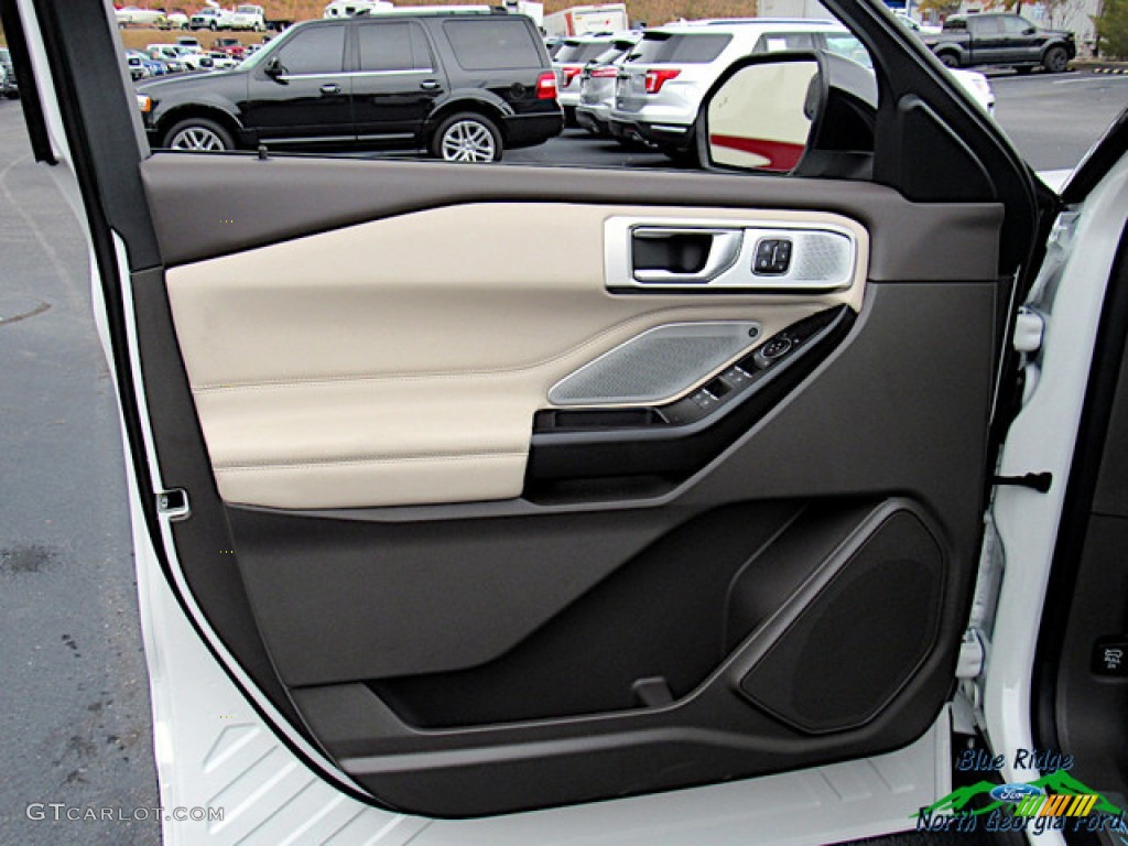2020 Explorer Platinum 4WD - Star White Metallic Tri-Coat / Sandstone photo #30