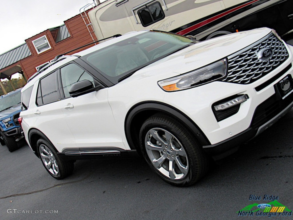 2020 Explorer Platinum 4WD - Star White Metallic Tri-Coat / Sandstone photo #35