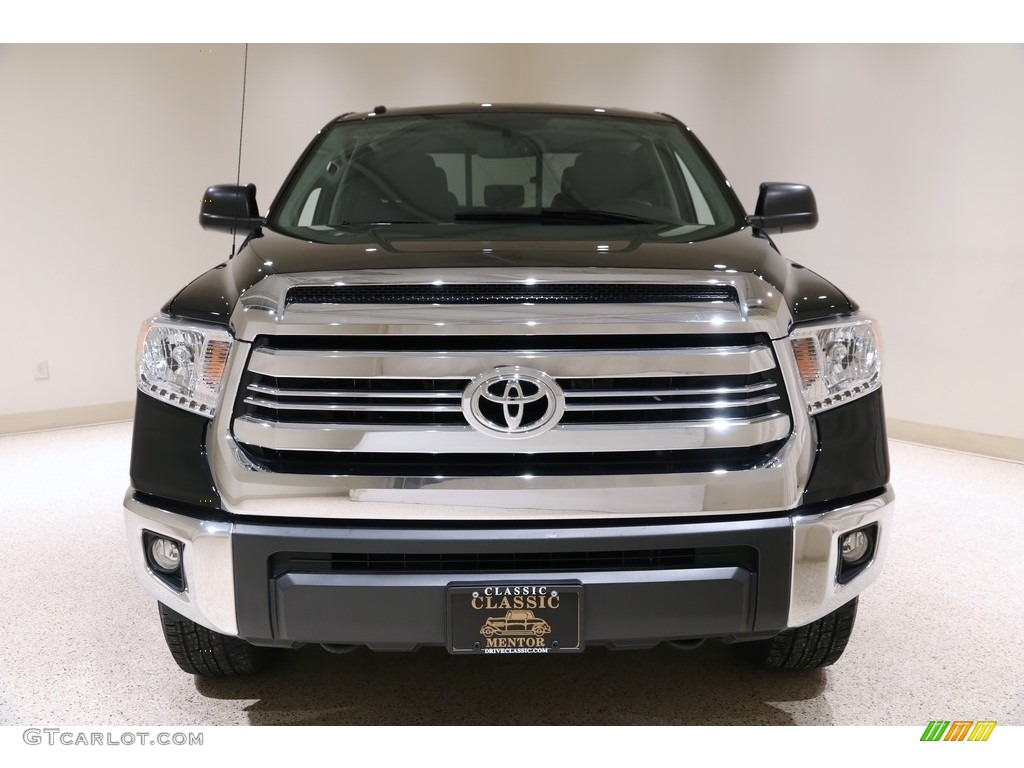 2017 Tundra SR5 Double Cab 4x4 - Black / Black photo #2