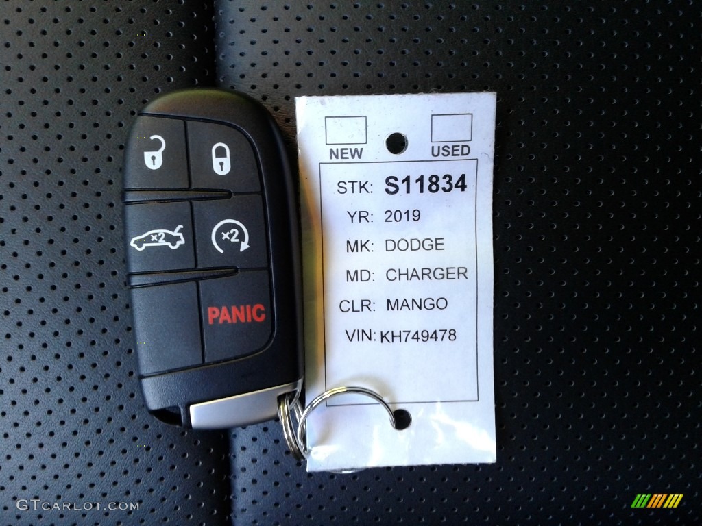 2019 Dodge Charger SRT Hellcat Keys Photos